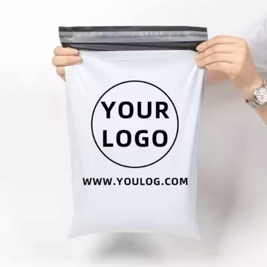 小さなパーソナライズされたギフト。 透明なPVCプラスチックジッパーバッグを使用してください。