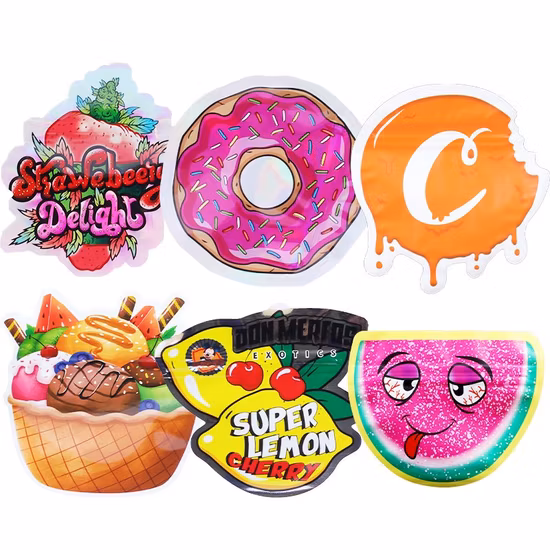 不規則なお花が個性的なマイラーバッグ。 カスタム印刷を施した特殊な形状のダイカットビニール袋